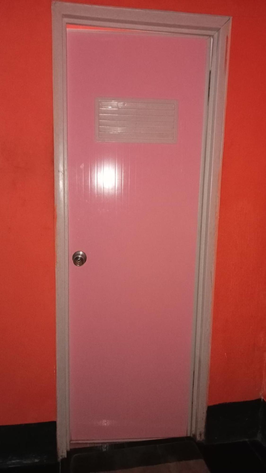 Roy Homestay Kuta Kuta  Екстер'єр фото