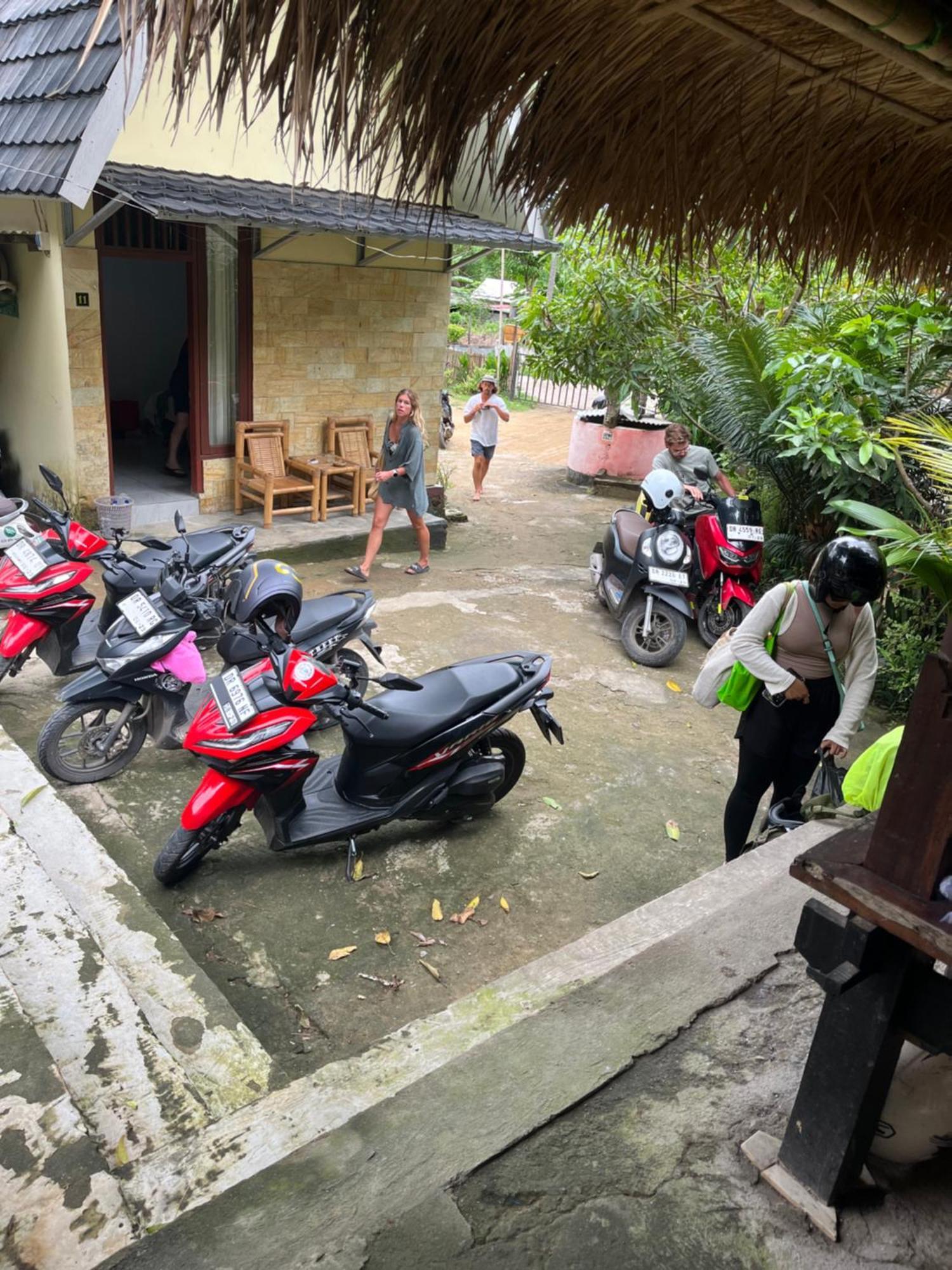 Roy Homestay Kuta Kuta  Екстер'єр фото